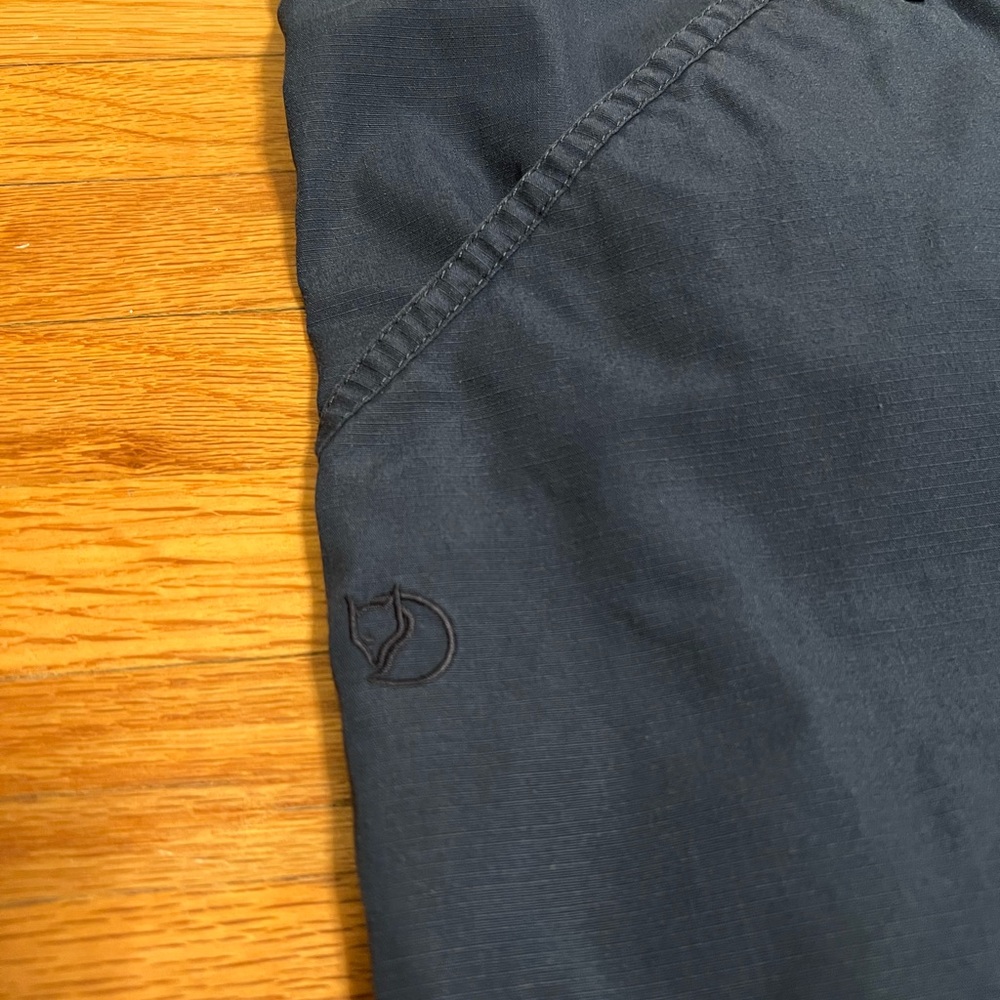 Fjallraven Men's Navy Outdoor Hybrid Shorts - Picture 4 of 9